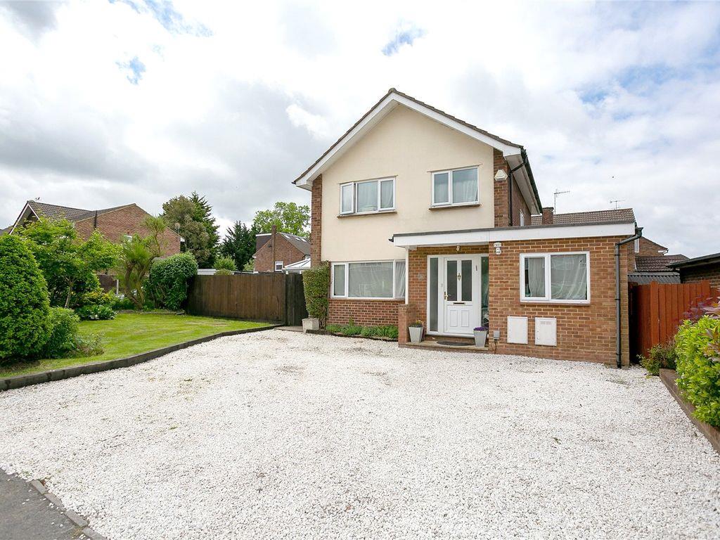 Farm Way, Bushey